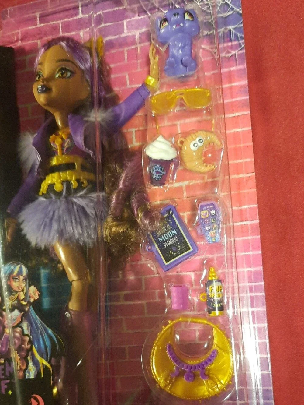 Monster High Clawdeen Wolf Doll in Purple Gold Outfit with Accessories